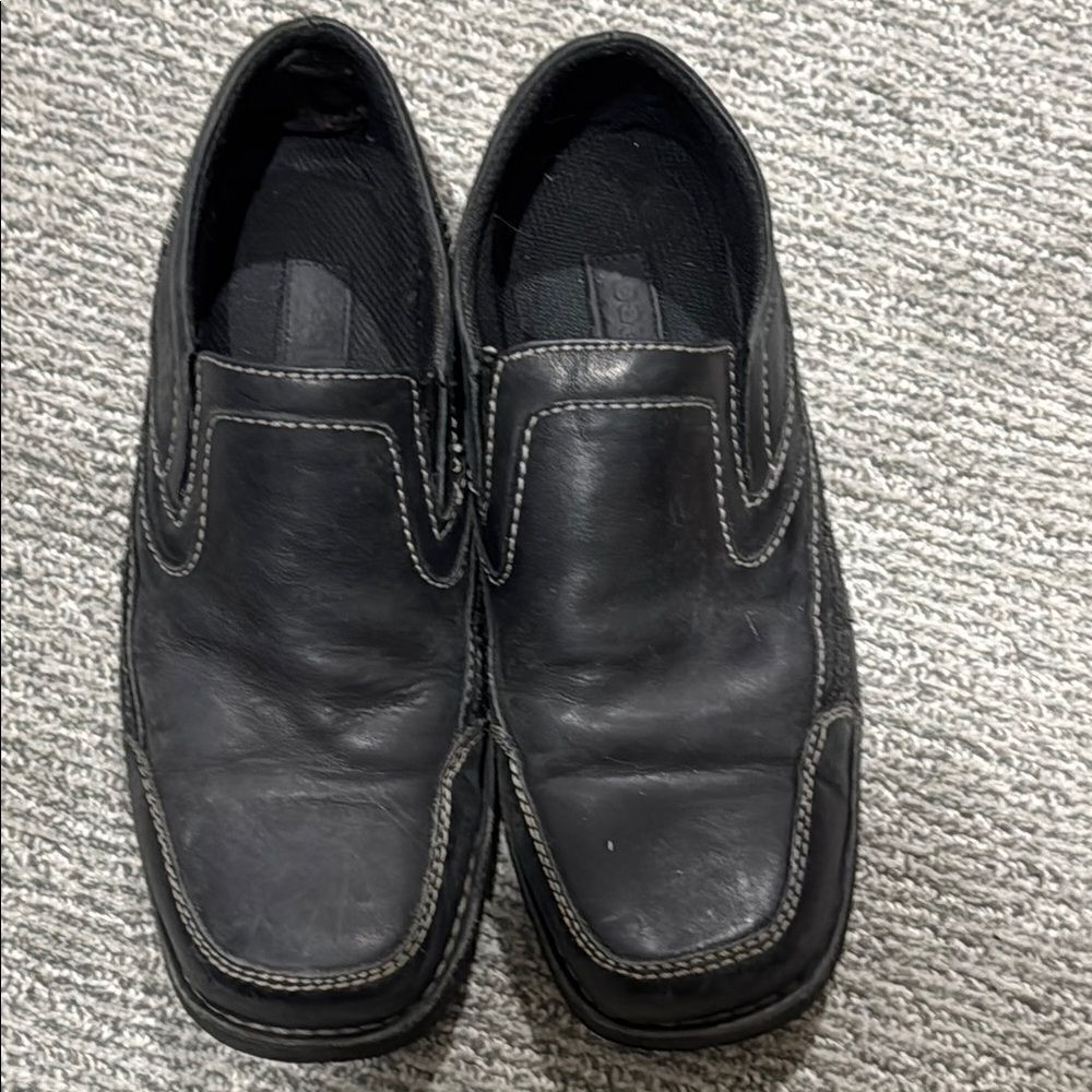 Bedstu Men's Black Leather Slip-On Shoes
